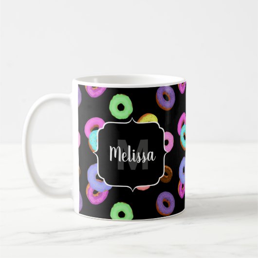 Coole, bunte Donuts schwarze Monogramm Kaffeetasse (Links)
