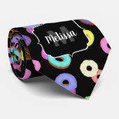 Coole, bunte Donuts schwarze Monogramm Krawatte (Gerollt)