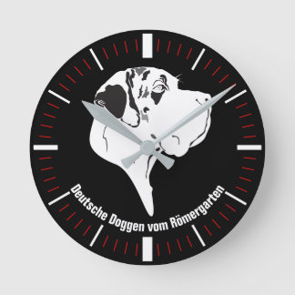 Coole Dogaufhr mit individueller Aufschrift Runde Wanduhr