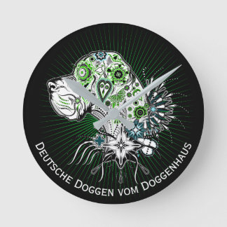 Coole Dogge mit individueller Aufschrift Runde Wanduhr