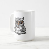 Coole Eule liest mit Kaffee Kaffeetasse (Vorderseite Links)