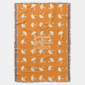 Coole Fall Vibes Monogram Umbrells Decke (Vorderseite Vertikal)