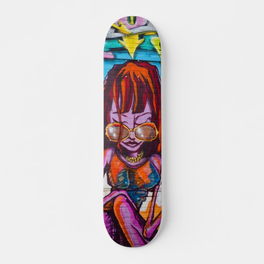 Coole Farbenfrohe moderne Lady Street Art Skateboard (Vorne)