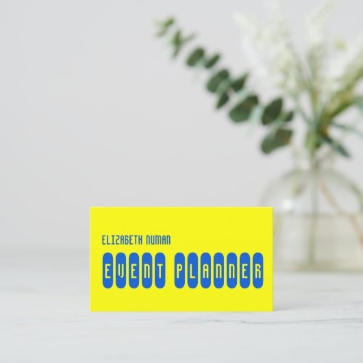 Coole Gelb- und Blautypografie Visitenkarte (Stehend Vorderseite)