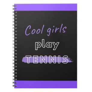 Coole Girls spielen Tennis Black und Lila Zitat Notizblock