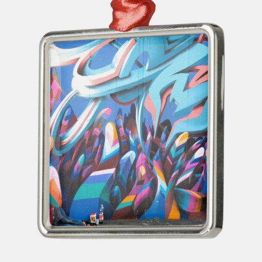 Coole Graffiti-Mauer Ornament Aus Metall (Links)