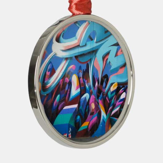 Coole Graffiti-Mauer Ornament Aus Metall (Rechts)