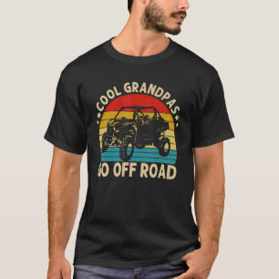 Coole Grandpas fahren an der Straßenseite zur Stra T-Shirt