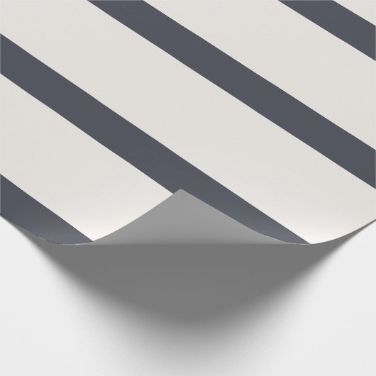Coole, graue und weiße Bleistift-Streifen Geschenkpapier (Ecke)