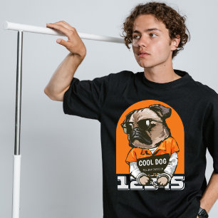 Coole Hunde tragen T - Shirt