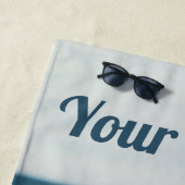 Coole Katze am Strand mit Sonnenbrille und Hut - Strandtuch (Beispiel)