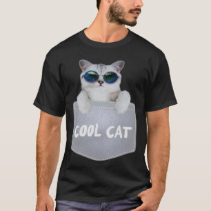 Coole Katze mit Sonnenbrille in der Brusttasche T-Shirt
