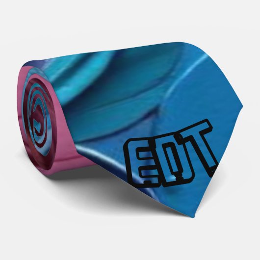 Coole Krawatte (Gerollt)