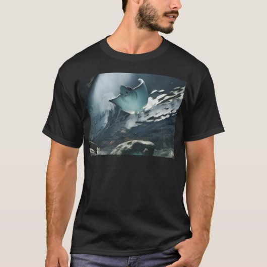 Coole künstlerische Unterseite von Stingray T-Shirt (Vorderseite)