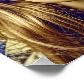 Coole Lady mit Reflektion in ihrer Sonnenbrille Poster (Ecke)