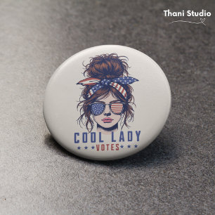 Coole Lady wählt Vintage Lady mit unordentlicher F Button