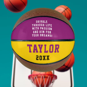 Coole Lila und gelbe Player-Motivation fett Typo Basketball