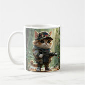 Coole MAGA-Katze mit Gun und Camouflage Niedlich A Kaffeetasse (Links)