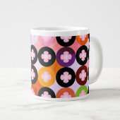 Coole Mehrfarbige Kreise und rosafarbene Knöpfe Jumbo-Tasse (Vorderseite Rechts)
