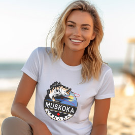Coole Muskoka Kanada Fischerei Wappen im Freien T-Shirt