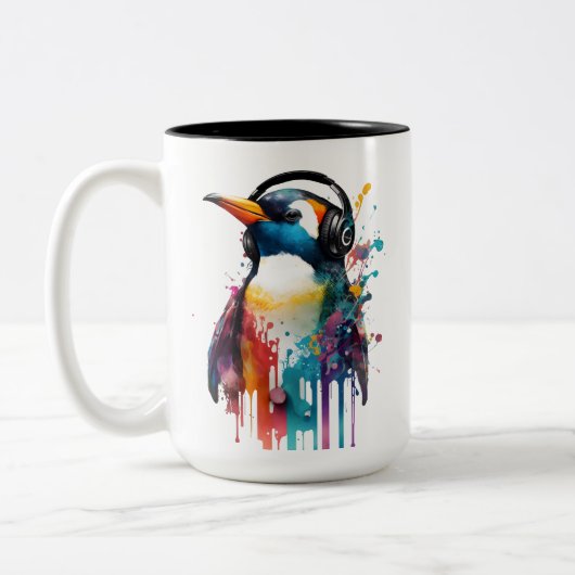 Coole Pinguin-Kaffee-Tasse, Kopfhörer tragen! Zweifarbige Tasse (Links)