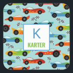 Coole Rennwagen Personalisiert Kindergarten Kinder Quadratischer Aufkleber<br><div class="desc">Cooles Rennen Autos Personalisiert Kindermuster. Seitliche Sicht auf sportliche Autos, Rennfahnen. Aufkleber für Schulen oder Tagesstätten.</div>