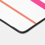 Coole, schlanke, rosa, orangefarbene Streifen auf Schreibtischunterlage (Ecke)