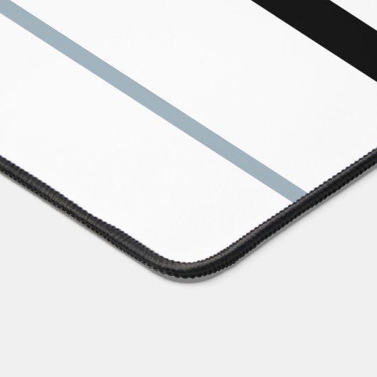 Coole, schlanke schwarze Schieferstreifen auf weiß Schreibtischunterlage (Ecke)