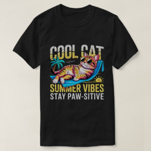 Coole Sommerkatze - Lustige Retro-Strand-Vibes Paw T-Shirt
