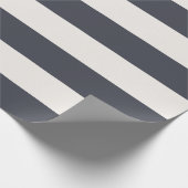 Coole Streifen aus grauem und weißem Himmel Geschenkpapier (Ecke)