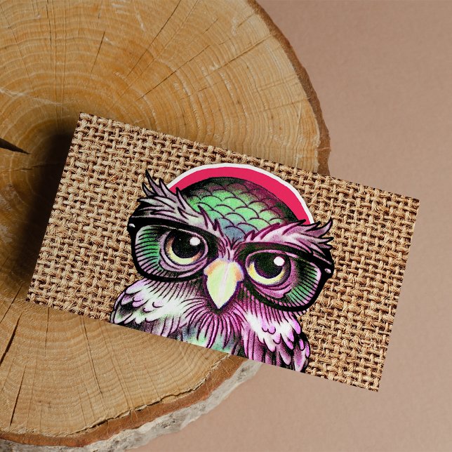 Coole Tätowierhuppe mit sonniger Brille (Cool Colorful Tattoo Wise Owl With Funny Glasses )