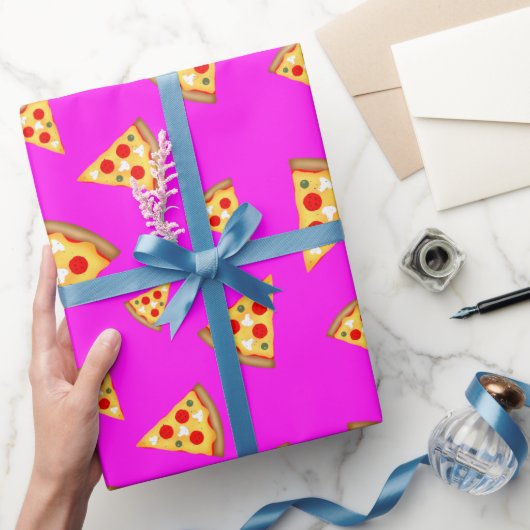 Coole und lustige Pizzaschnitte in Neonrosa Geschenkpapier (Schenken)
