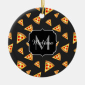 Coole und lustige Pizzaslicmuster Monogram Keramik Ornament (Vorne)