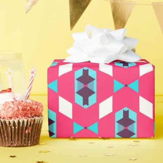 Coole Whimsical Initial Geometric Baby Geburtstag Geschenkpapier (Geburtstagsparty)