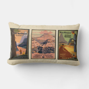 coolen Vintagen drei alte Reiseplakate auf Bräune Lendenkissen