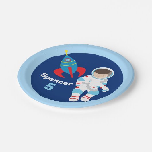 Cooler Astronautenraumflugzeug-Kindergeburtstag Pappteller (Schrägansicht)