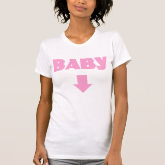 Cooler Baby-Pfeil-MutterschaftsT - Shirt ist es