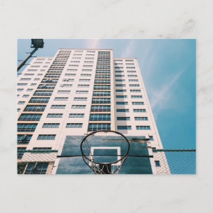 Cooler Basketballkorb Postkarte