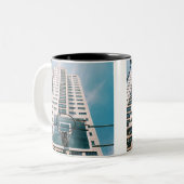 Cooler Basketballkorb Zweifarbige Tasse (Vorderseite Links)