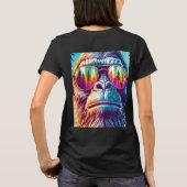 Cooler Bigfoot in Angesagter Sonnenbrille T-Shirt (Rückseite)