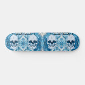 Cooler Blauer Skull Skateboard (Horizontal)