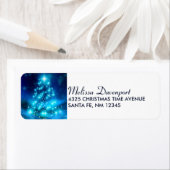 Cooler Blauer Weihnachtsbaum mit glänzenden Lichte (Insitu)