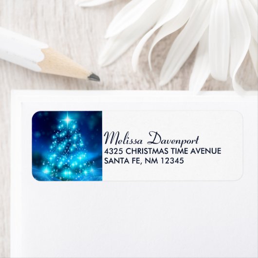 Cooler Blauer Weihnachtsbaum mit glänzenden Lichte (Insitu)