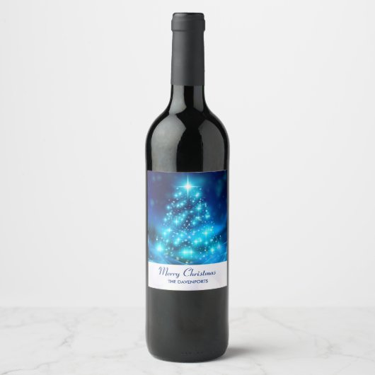 Cooler Blauer Weihnachtsbaum mit glänzenden Lichte Weinetikett (Vorderseite)