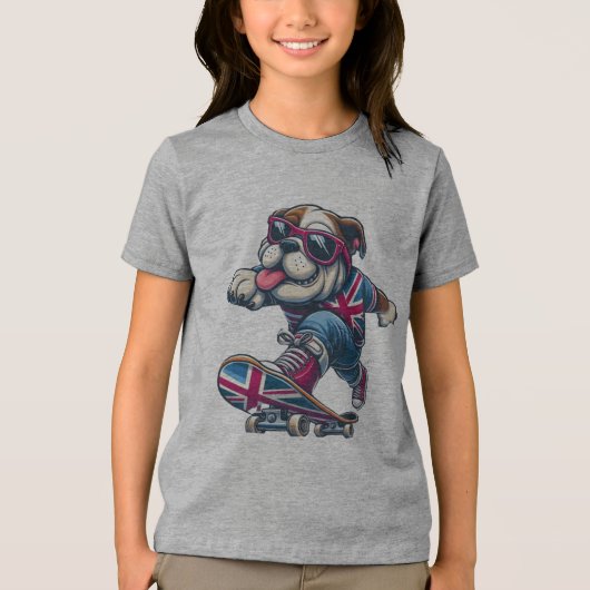 Cooler britischer Bulldog auf Skateboard Tri-Blend Shirt (Vorderseite)