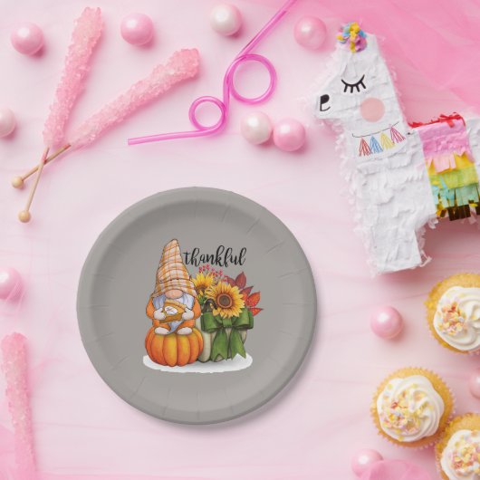 Cooler Erntedank-Gnome Pappteller (Party)