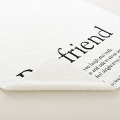 Cooler Freund definiert Schwarz und Weiß als moder Sherpadecke (3/4)