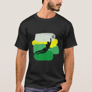 Cooler Fußballspieler mit Fußballball und Torwart T-Shirt