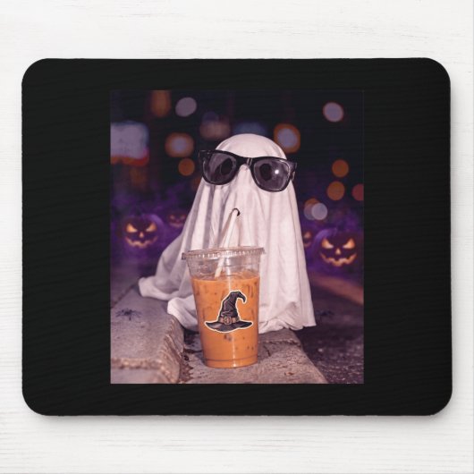 Cooler Geist trinkt kalten Kaffee Halloween Mousepad (Vorne)