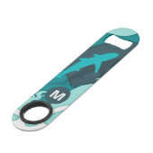Cooler Hai Abstrakt Art Monogram Speed Flaschenöffner (Vorderseite Schrägansicht)